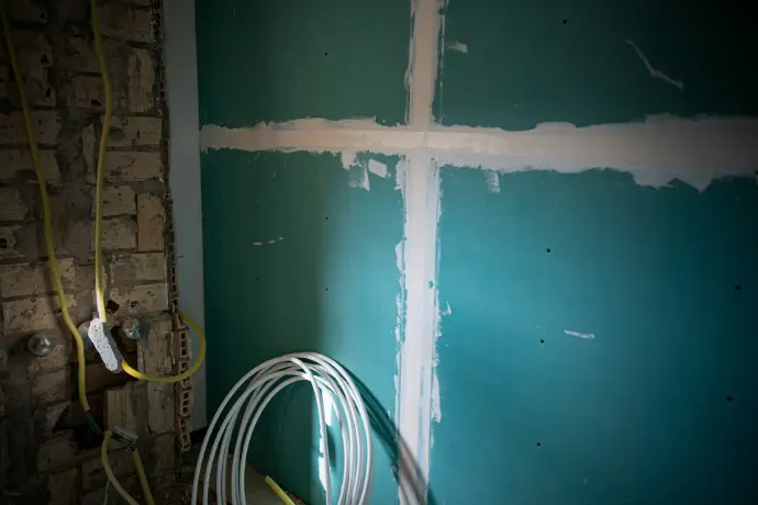 Estruturas em gesso cartonado, Pladur.